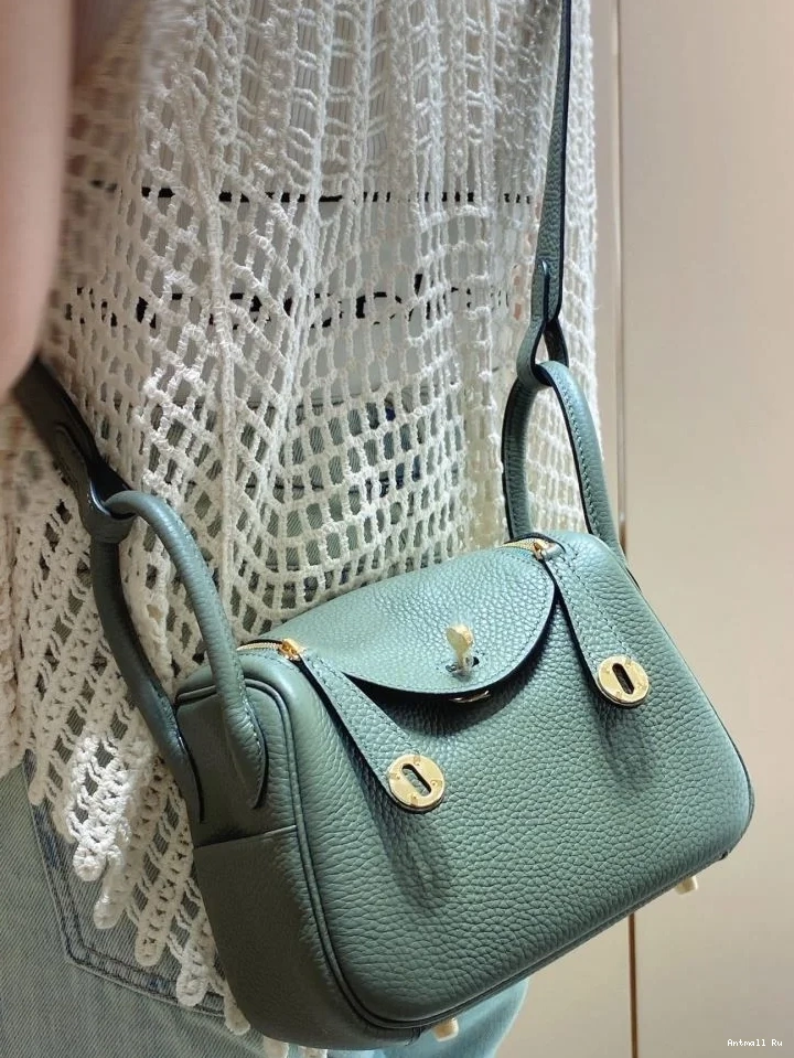 47878 Lindy Hermes Bold Bags 0703